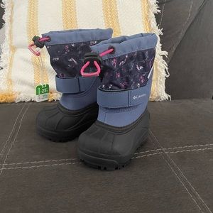 Columbia girls snow boots